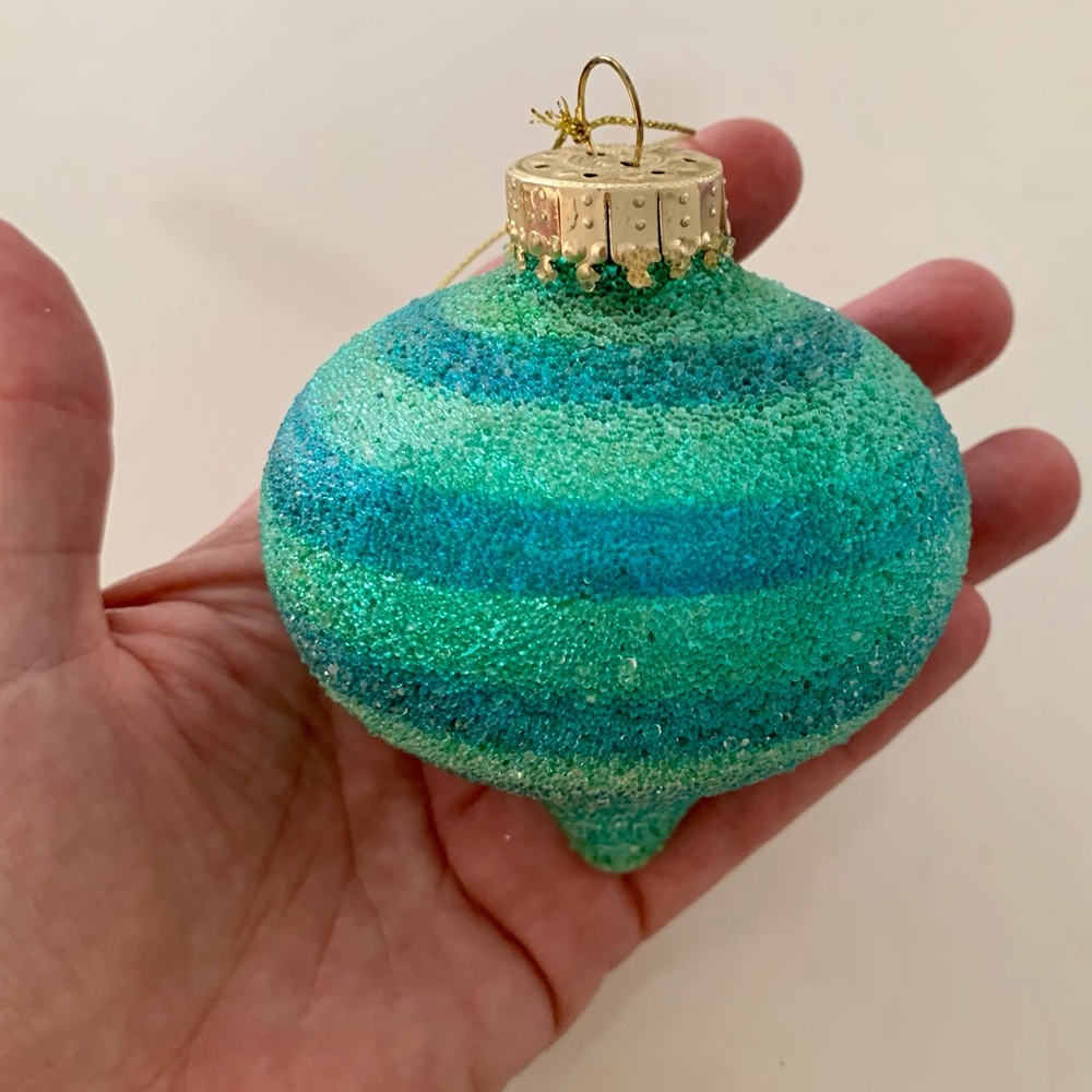 Set of 10 Vintage Blown Glass Christmas Ornaments - Picture 8 of 12